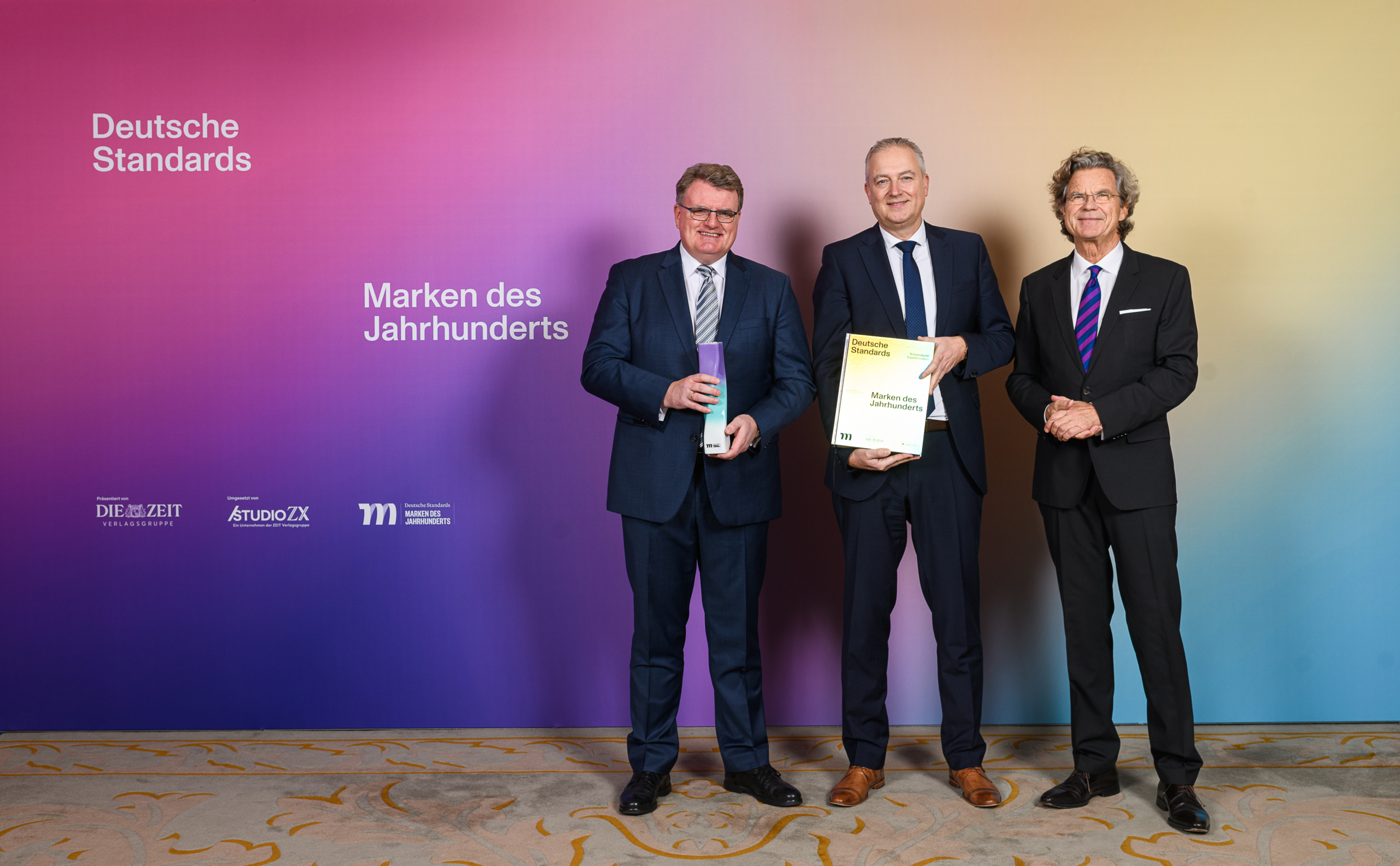 Gruppenbild von der Preisverleihung der 