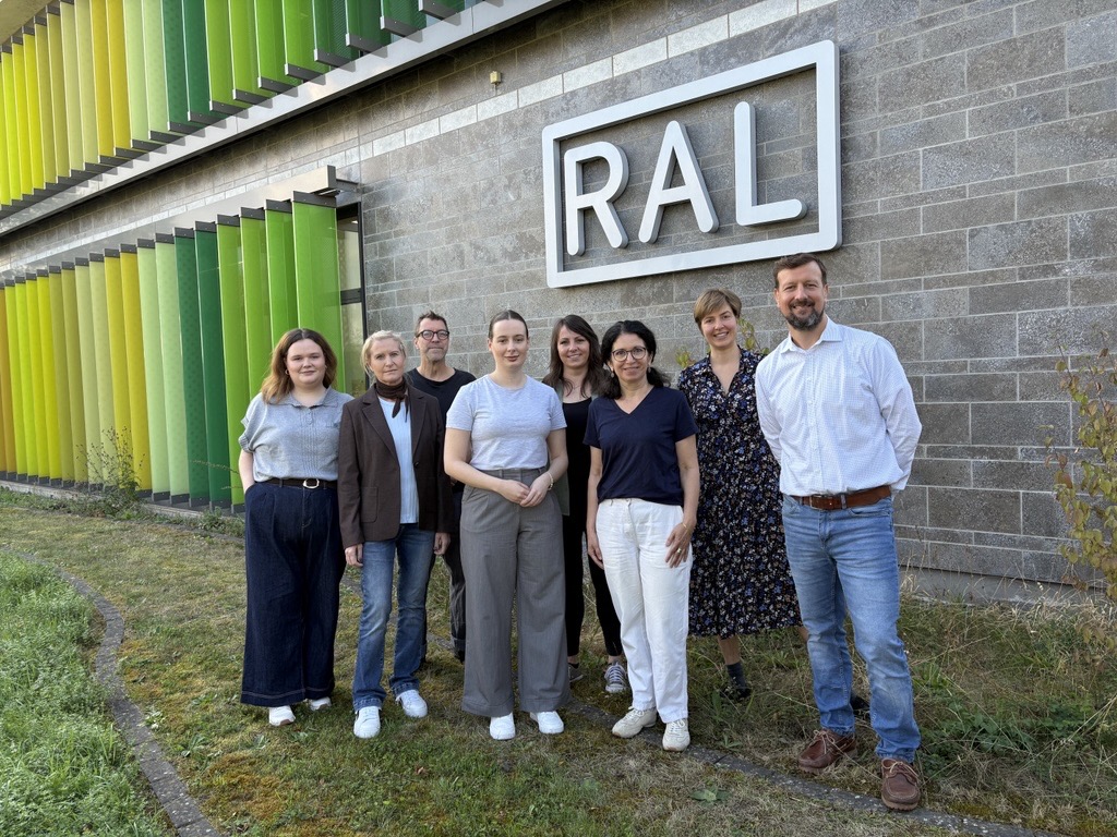 RAL LOGO LICENCE team
