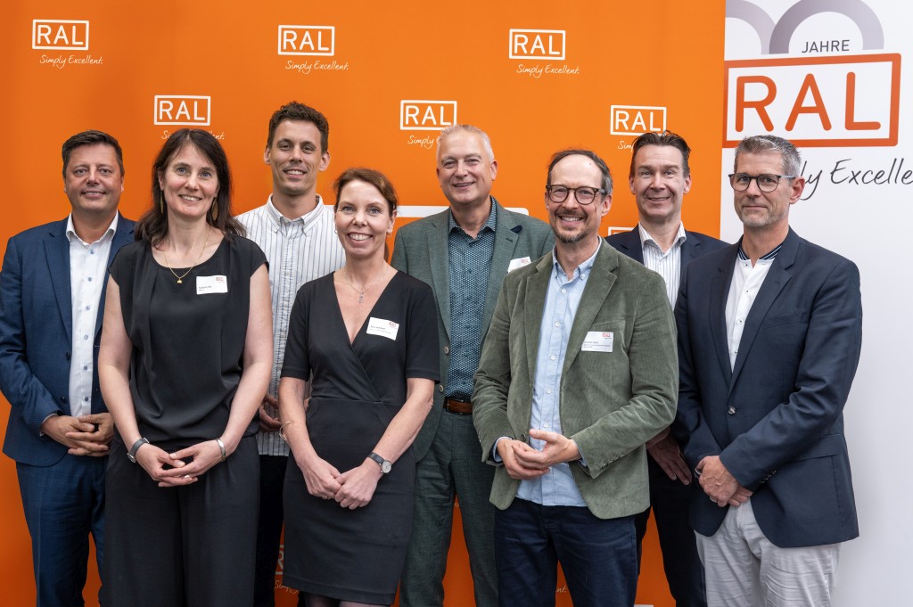 Bild mit allen Speakern und Panelteilnehmer:innen beim RAL Forum 2026